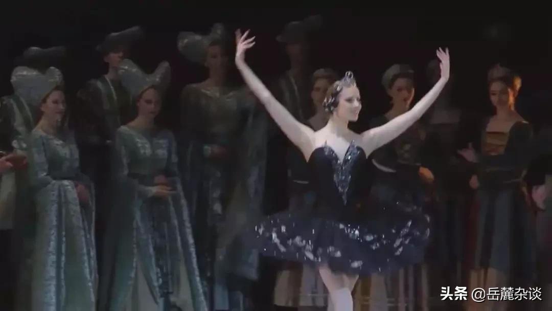 蝴蝶翩飞在天鹅湖上——记展翅高飞的湖南省演艺集团