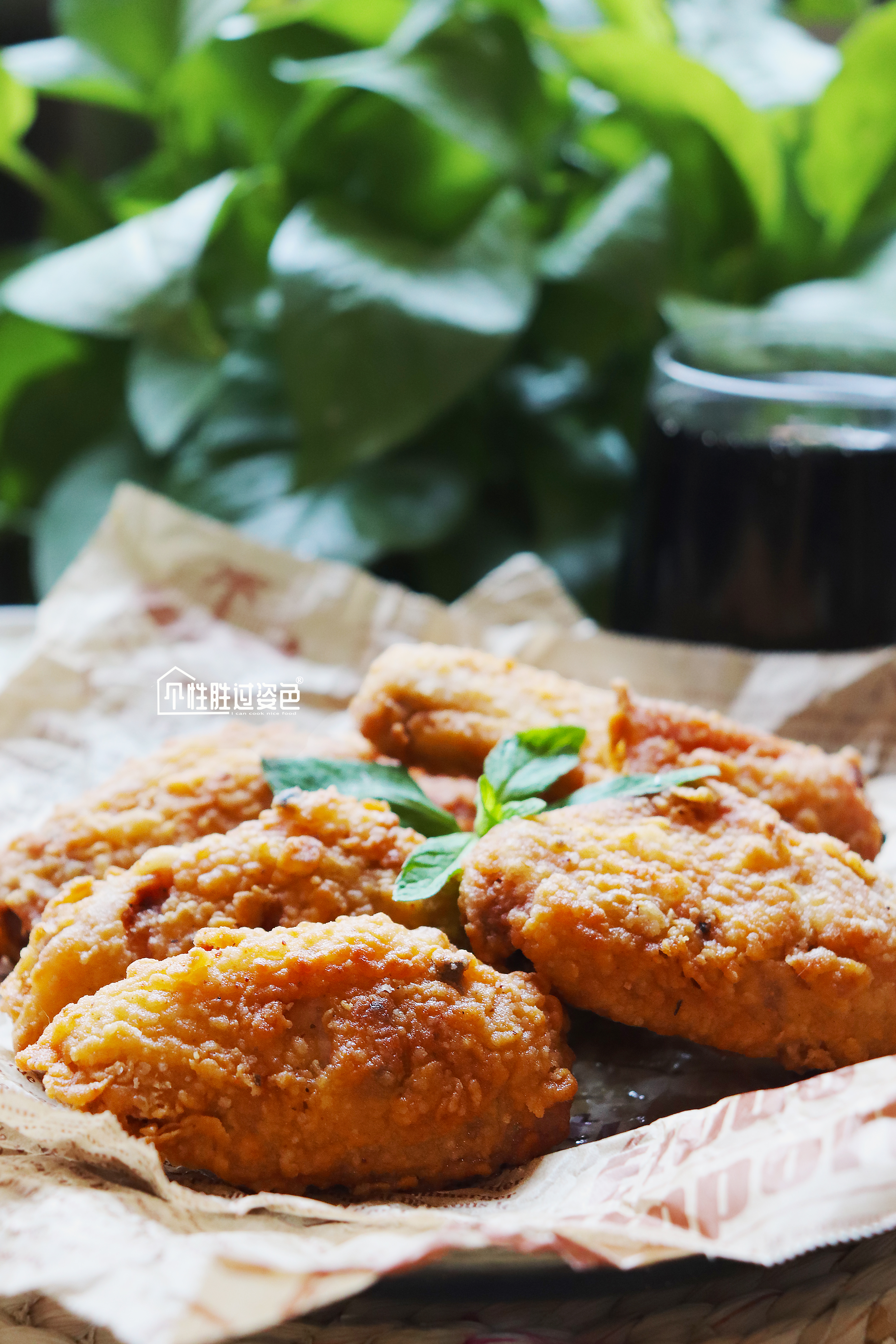 空气炸锅炸鸡翅面粉面包糠,炸鸡翅的家常做法裹面粉面包糠