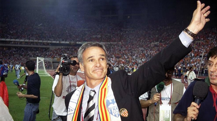 世纪之交的皇马5年3夺欧冠,瓦伦西亚传奇队