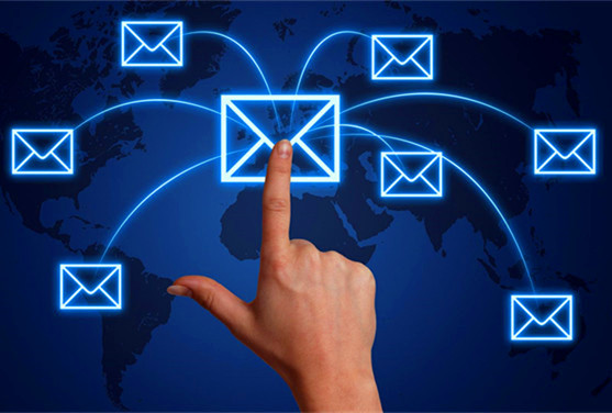 如何用软件群发短信给所有人,手机怎么群发消息给客户