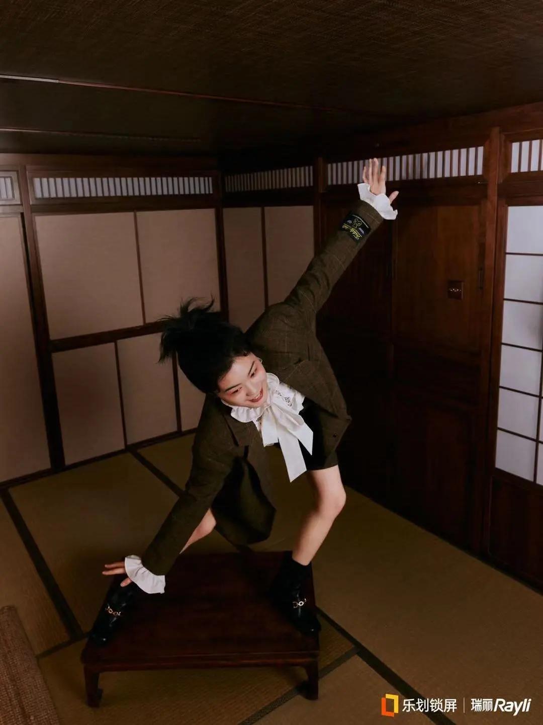 登上瑞丽杂志的女孩长什么样?