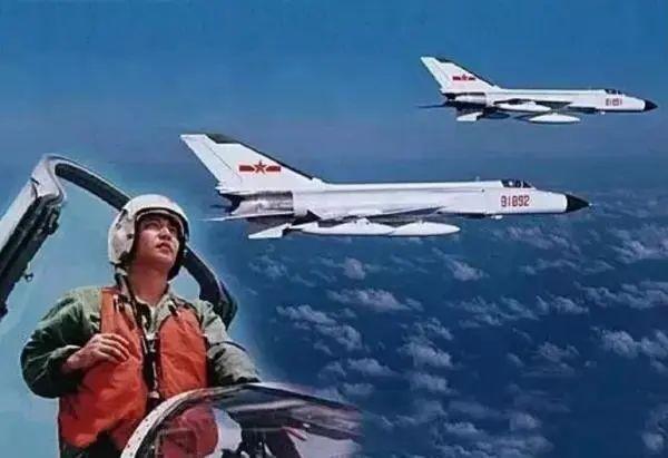 当面告诫美国“中国人不吃这套”的底气从何来？因我们的建设成就！因解放军傲视亚洲！因我们有卫国英雄