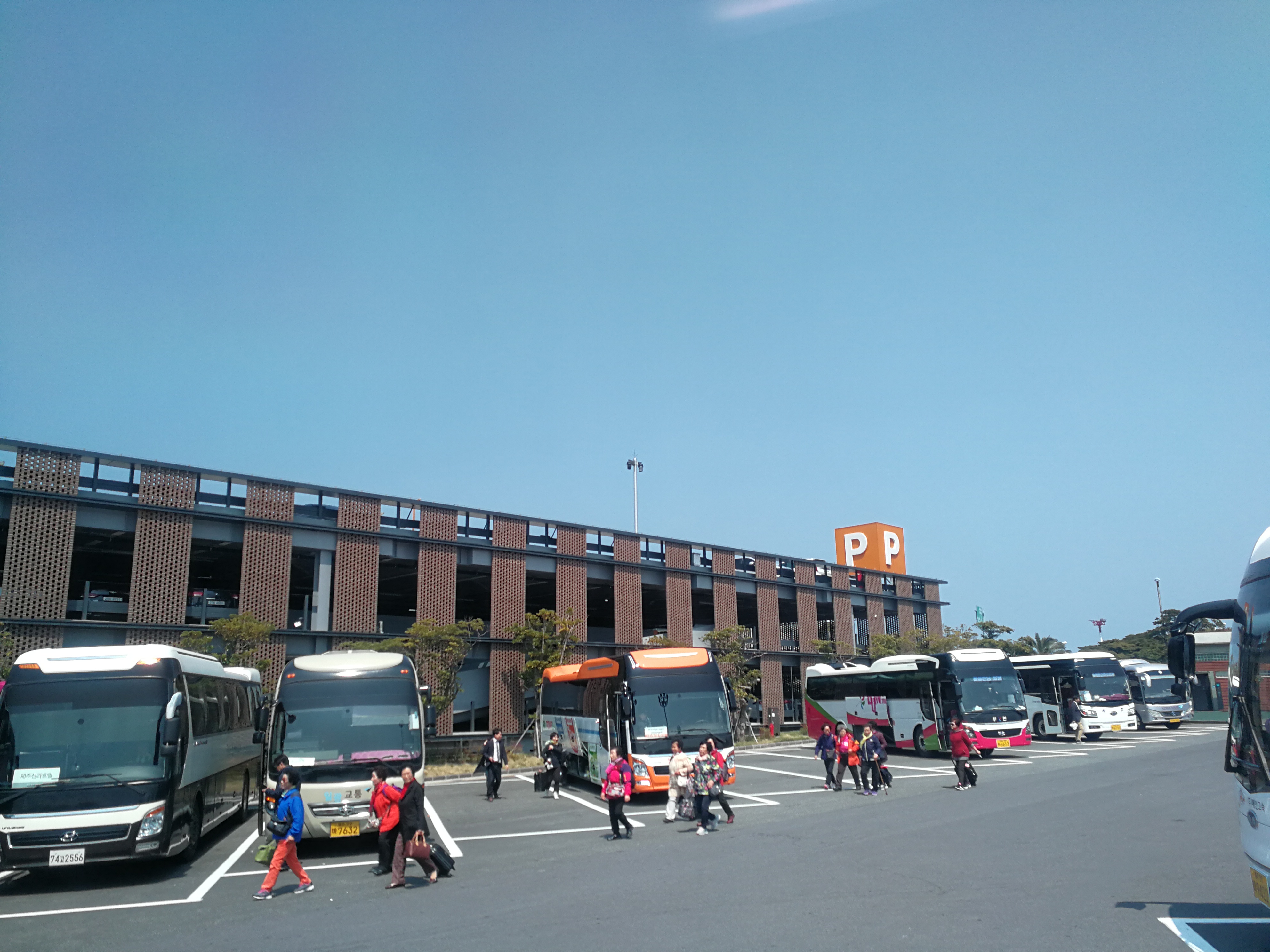 看一看济州岛上的汽车，你就明白韩国国民对本土汽车品牌的热爱