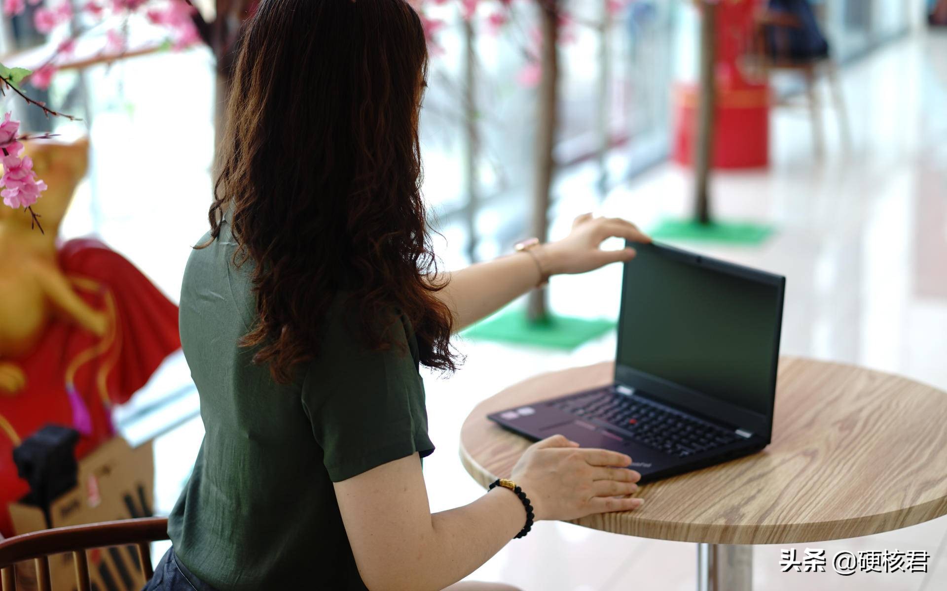 ThinkPadS22018笔记本评测,联想thinkpads2酷睿i513.3评测