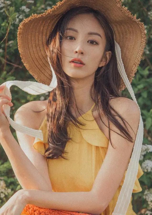 直角肩细腰长腿,直角肩小蛮腰长腿