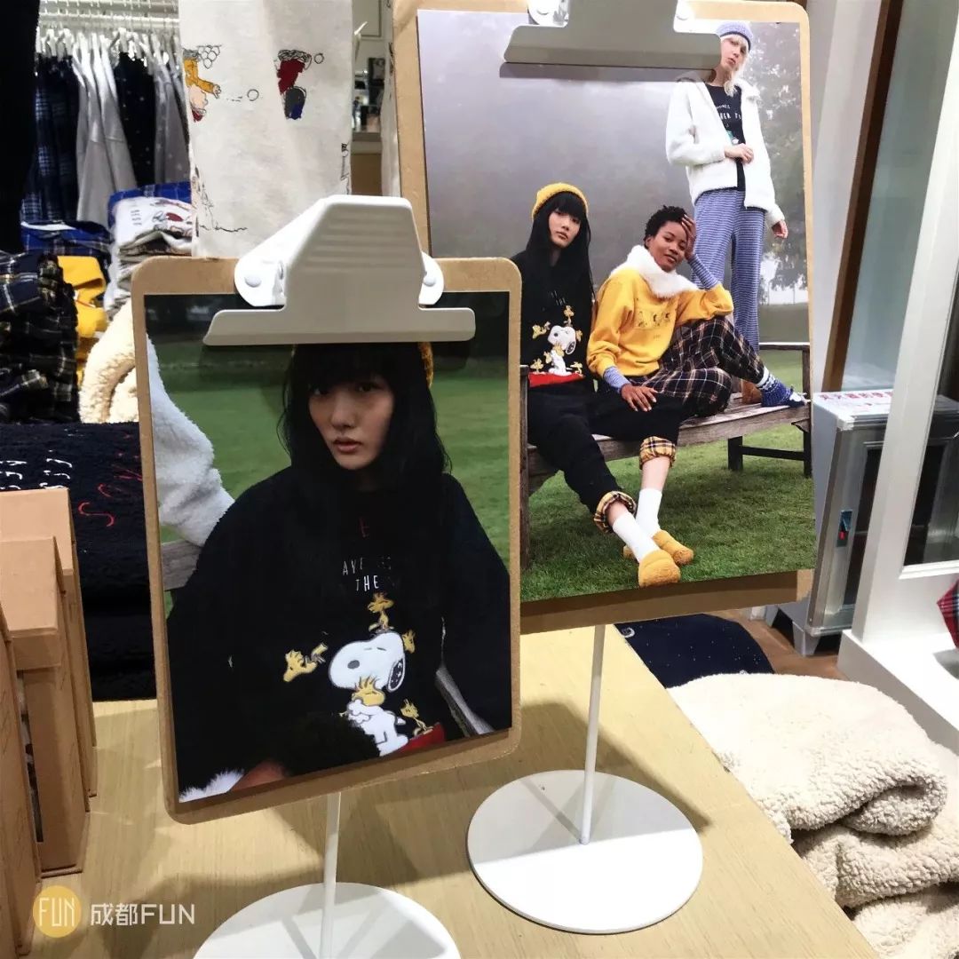 moschinohm合作款,hm和星际联名