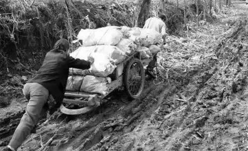 一曲《襄河水》一条流淌在心底的河没有大海的澎湃却从不曾忘记