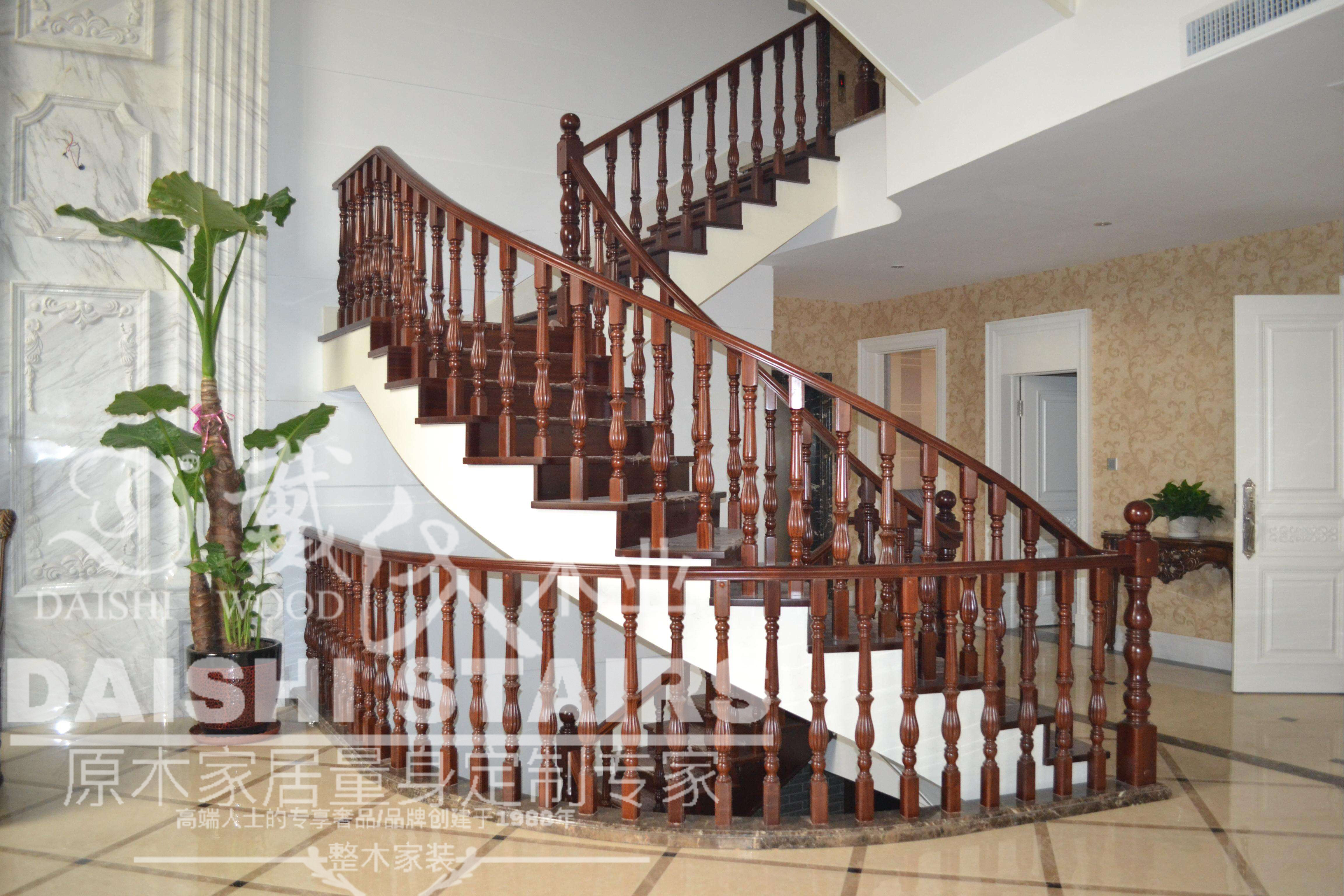 实木楼梯虫蛀维修,实木楼梯怎么保养