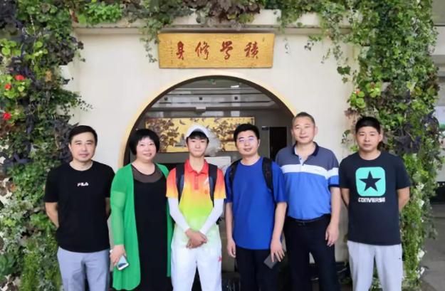 扬州这所热门公办初中，每班前3名几乎保送扬州中学