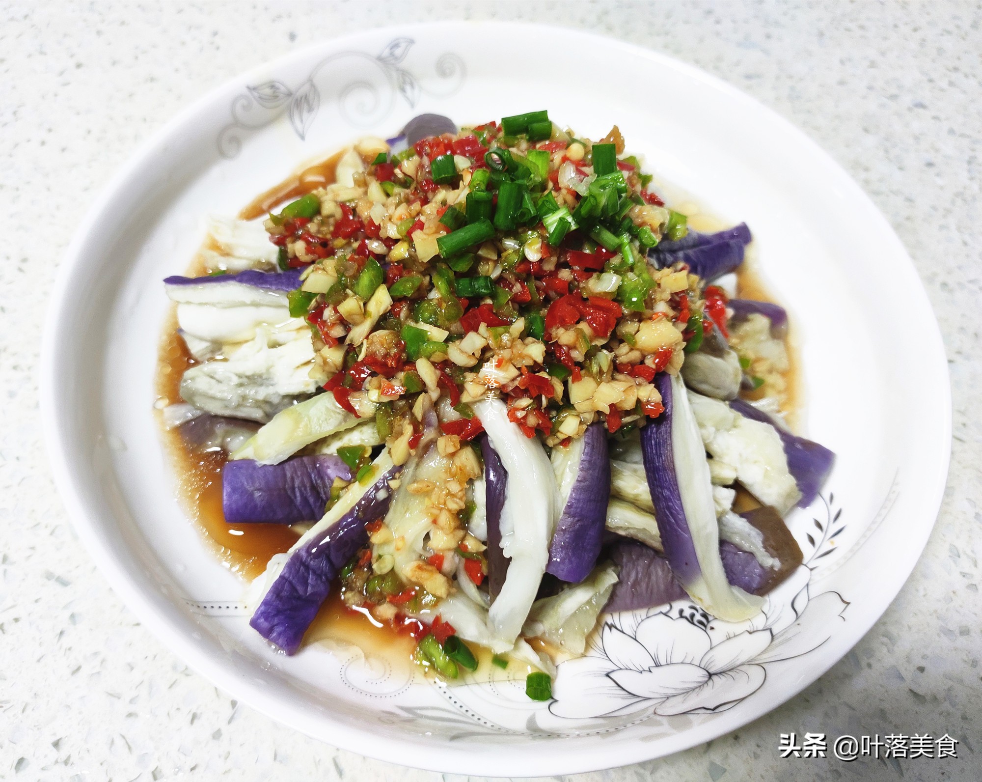 茄子怎么焖才不会变颜色,茄子炒出来怎么还是白色的