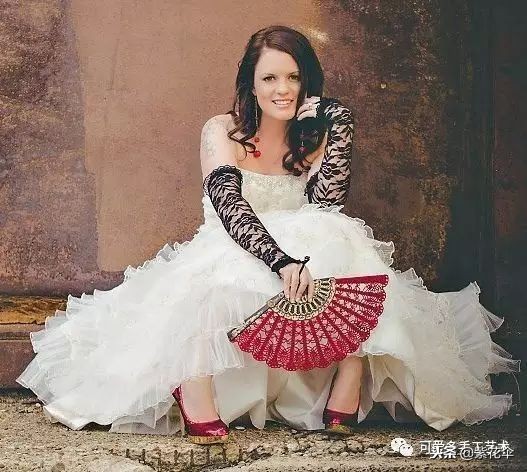 实用的折叠纸扇,折叠扇扇面掉了怎么装