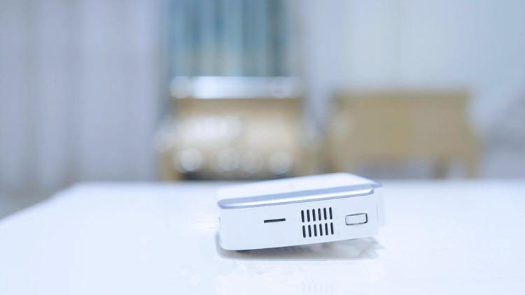 瑞格尔投影仪数码科技,瑞格尔投影仪能用吗