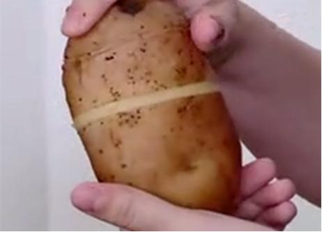 土豆去皮最快方法,土豆去皮最快最好方法