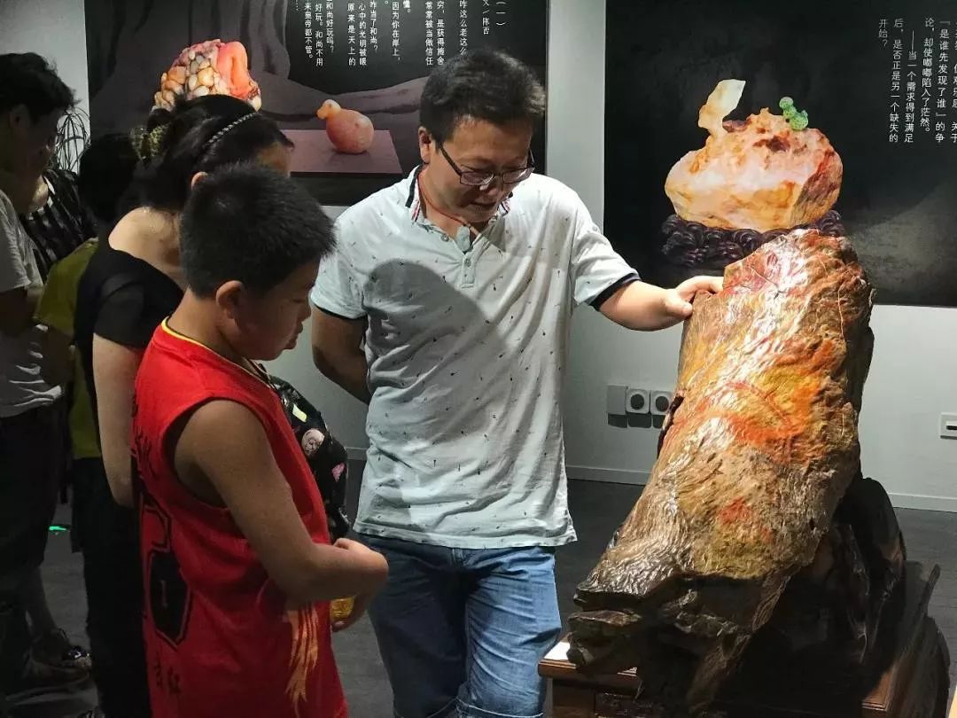 深圳红立方奇石展馆——城市中的一片自然