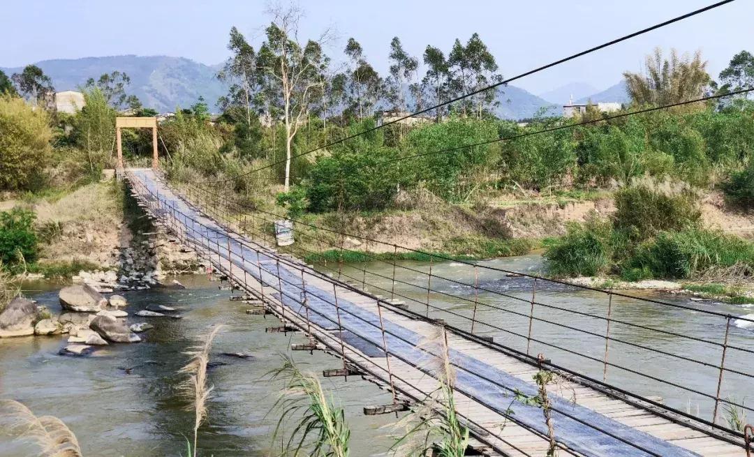 越过山丘才发现它如此优秀,越过山丘发现一无所有