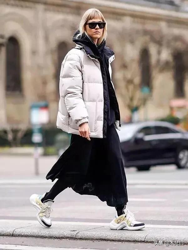 羽绒服谁都有，“懂买”羽绒服没几个，怎么选才能既保暖又时髦