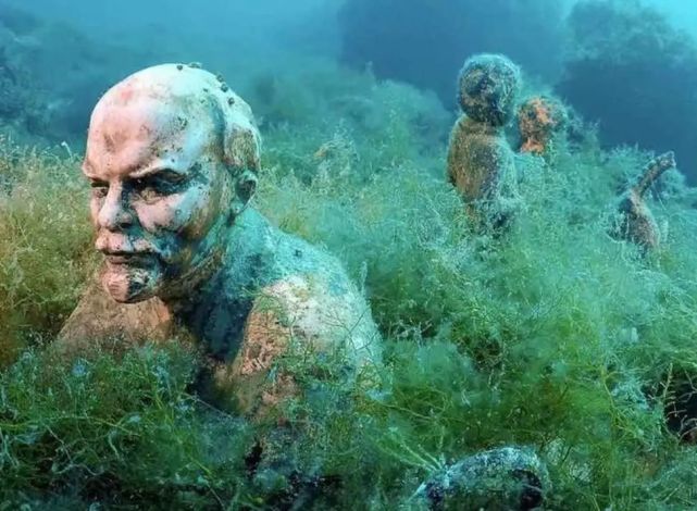 自然奇观水下世界,水下世界非常神秘而美丽