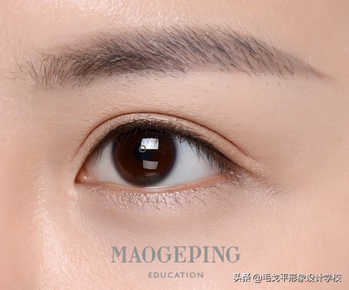 软妹萌妹眼妆,粉嫩可爱萌妹妆