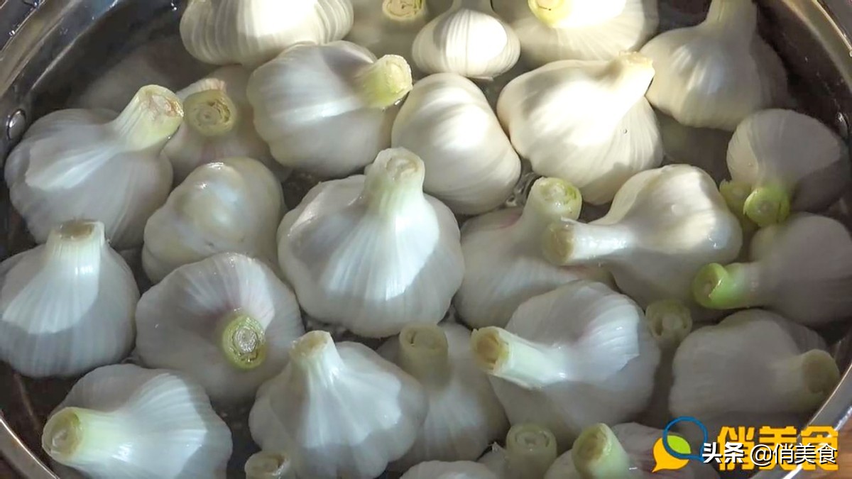 正宗糖醋蒜的腌制方法家常,糖醋蒜的正宗腌制方法