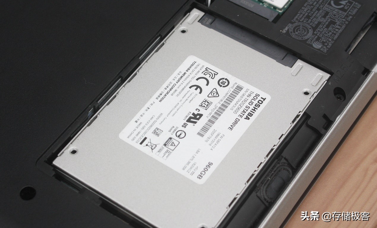 500g固态硬盘和1t固态硬盘性能差别,1t的机械硬盘有500g固态好吗