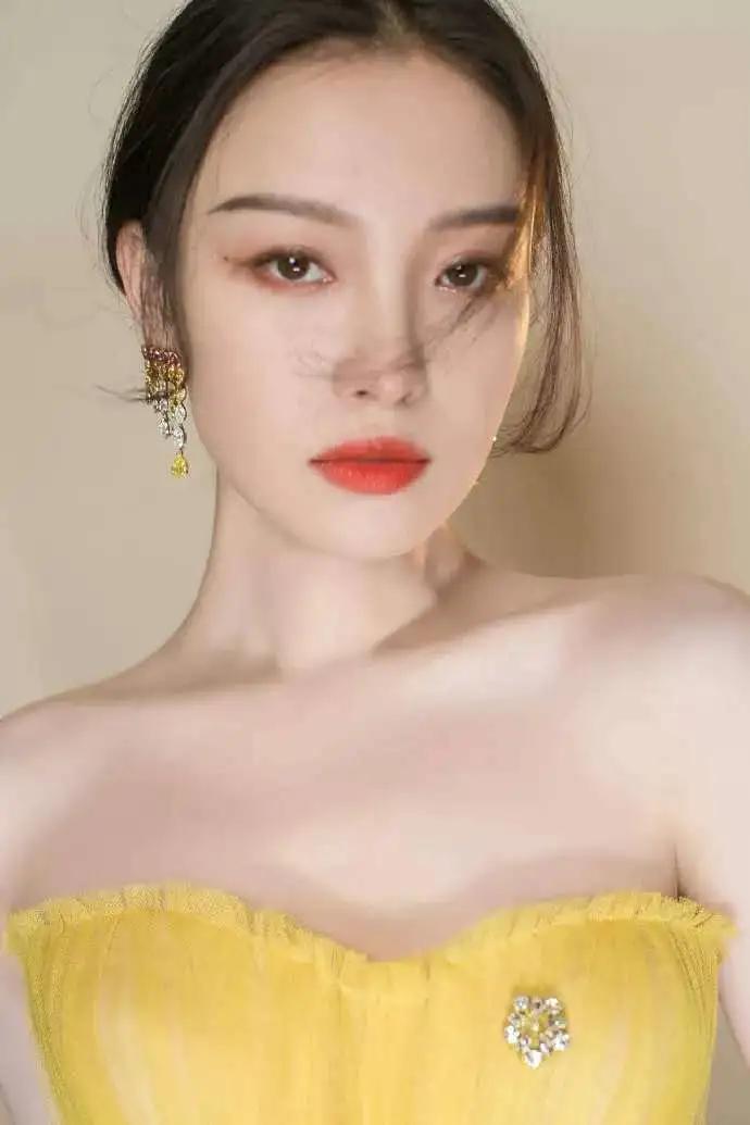 曾经的韩式一字眉,现在不流行一字眉了吗