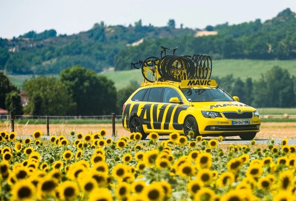 环法为啥用斯柯达汽车,斯柯达环法车队