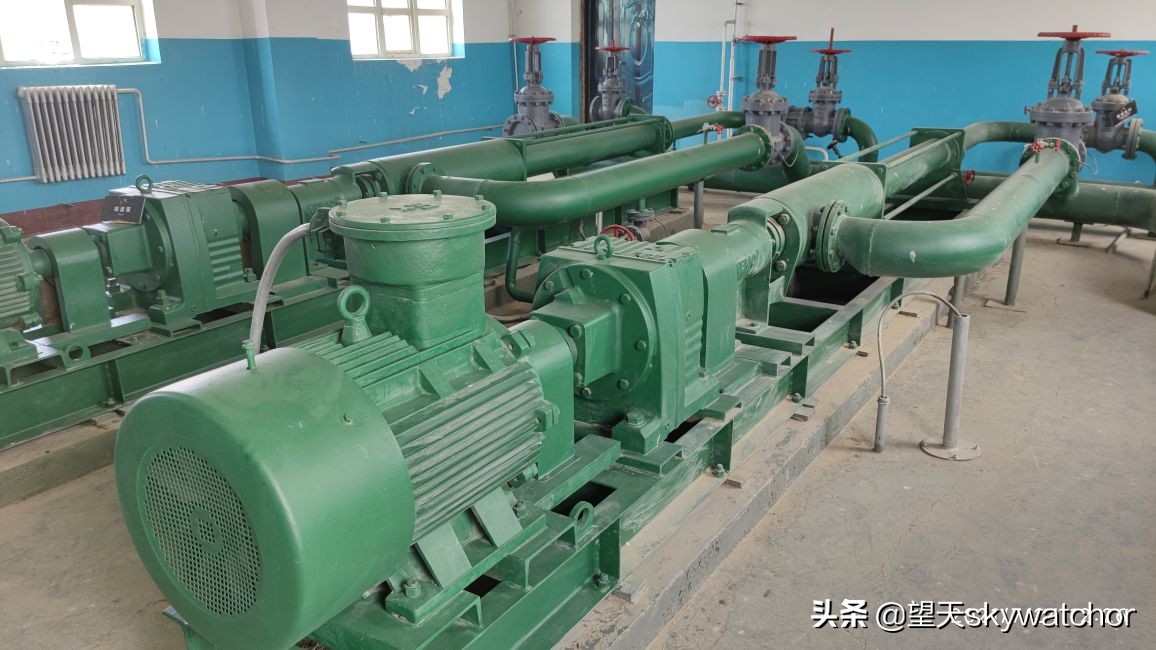 克拉玛依魔鬼城石油井,克拉玛依魔鬼城