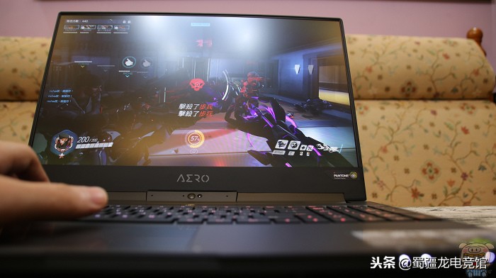 技嘉aero15xv8详细评测,技嘉游戏本aorus15x