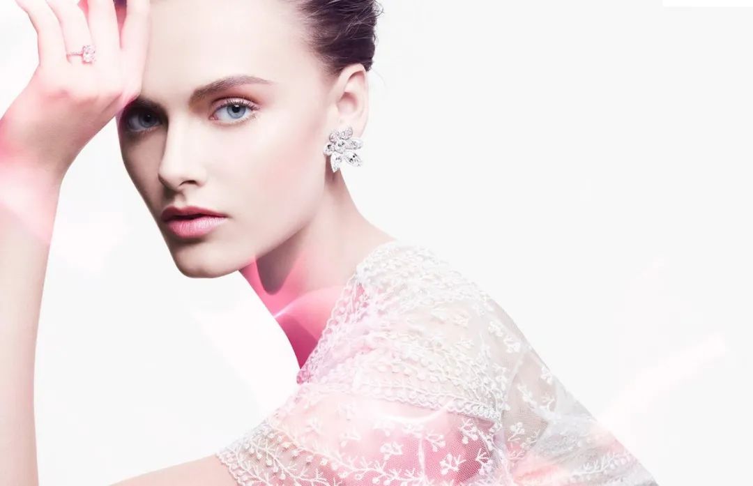 痘坑痘印用点阵激光还是光子嫩肤,祛痘坑的激光方法有哪些