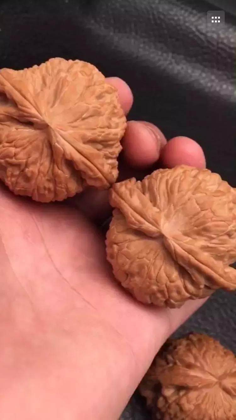 才买的文玩核桃怎样更快盘出包浆,文玩核桃出包浆以后怎么盘玩