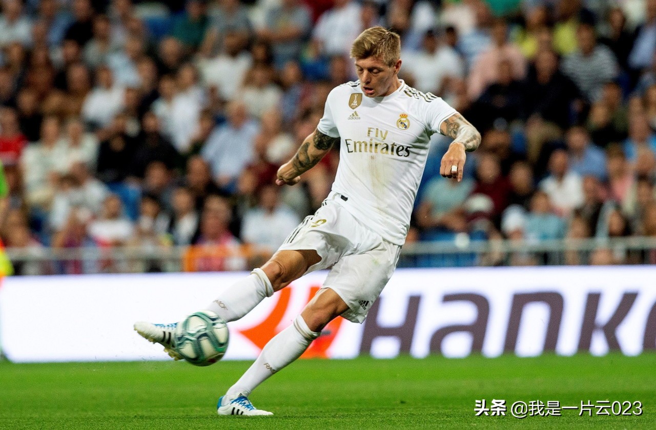 欧冠历年最佳中场,20年欧冠足球最佳比赛