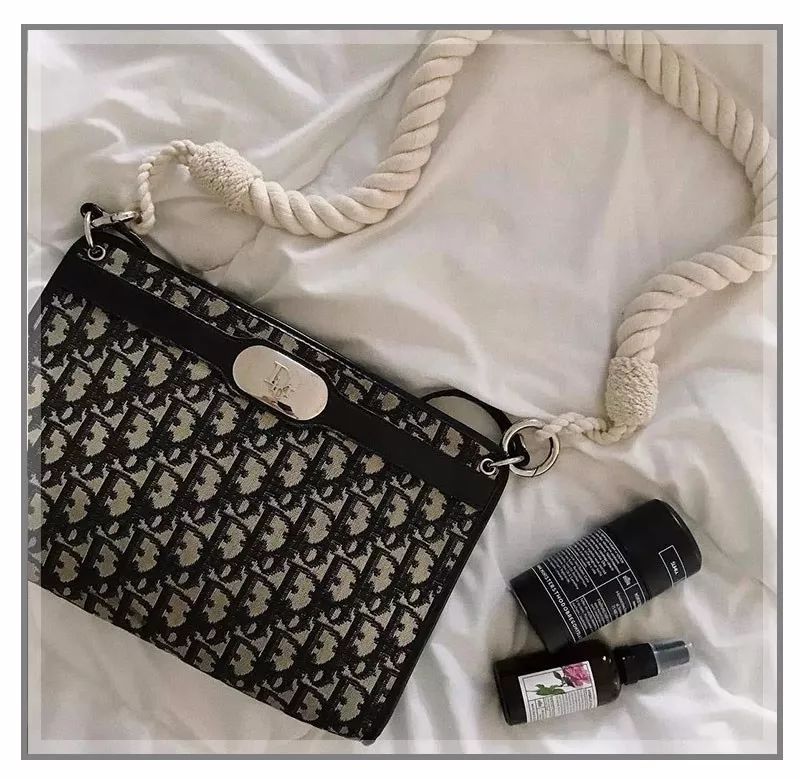 vintage衣服是别人穿过的吗,vintage是死人身上扒下来的吗