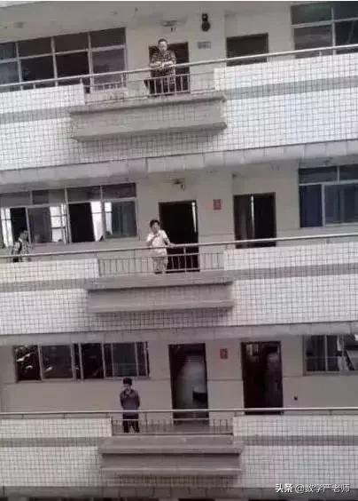 有个搞笑的老师是怎样的体验,幽默的老师是什么体验