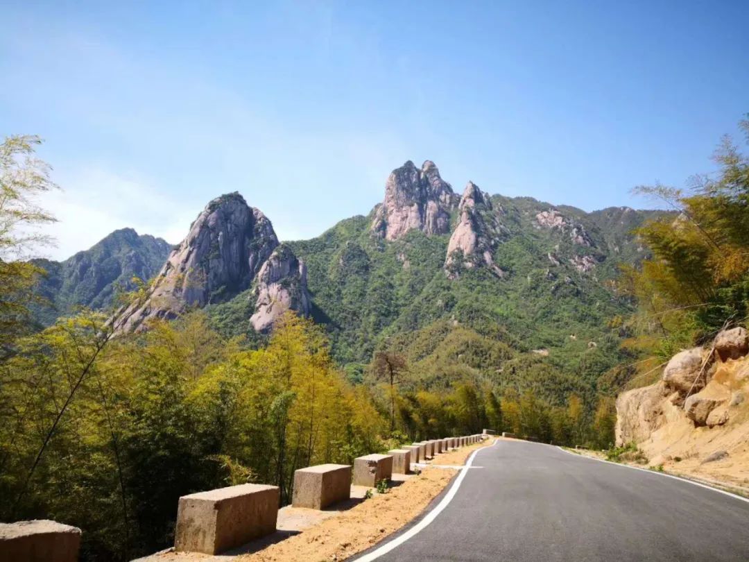 池州藏最新原生态避暑地，荷花海石海瀑布禅寺，不知名无门票却美