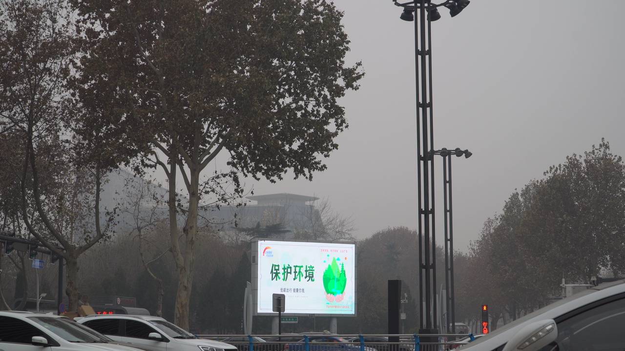 河北小哥租房环游全国：用卫星地图搜房价洼地别墅区月租600