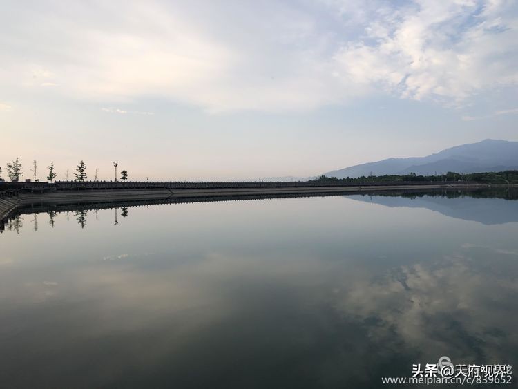 中国百慕大黑竹沟了解一下,穿越黑竹沟揭秘中国百慕大