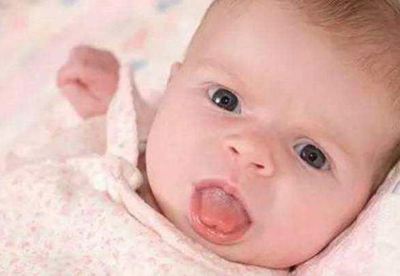 5个月宝宝舌苔厚白怎么去除,宝宝舌苔厚白是怎么回事啊