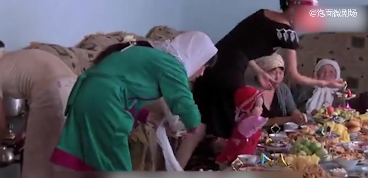 中亚奇葩的绑婚风俗：男人想娶妻，直接上街把姑娘绑走！纪录片