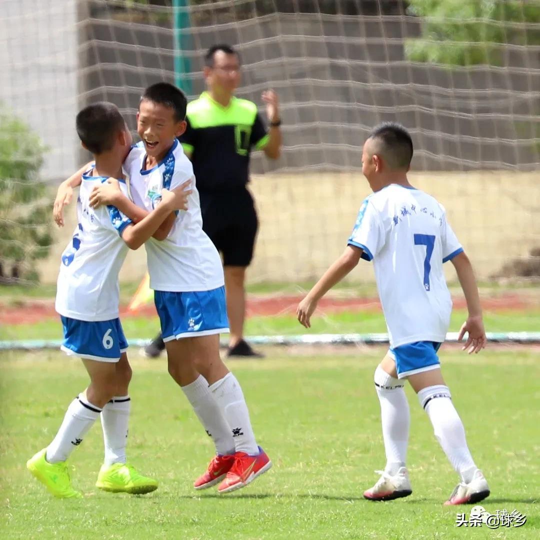 体教融合丨梅县区:中小学生足球联赛持续精彩,新城小学顽强夺冠