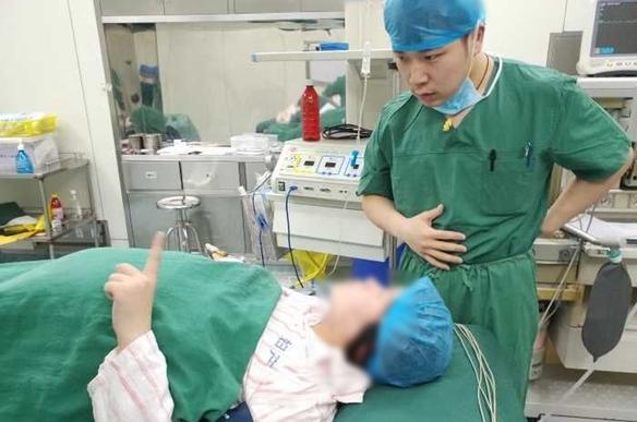 产妇讲述剖腹产经历,妇产科医生讲述侧切