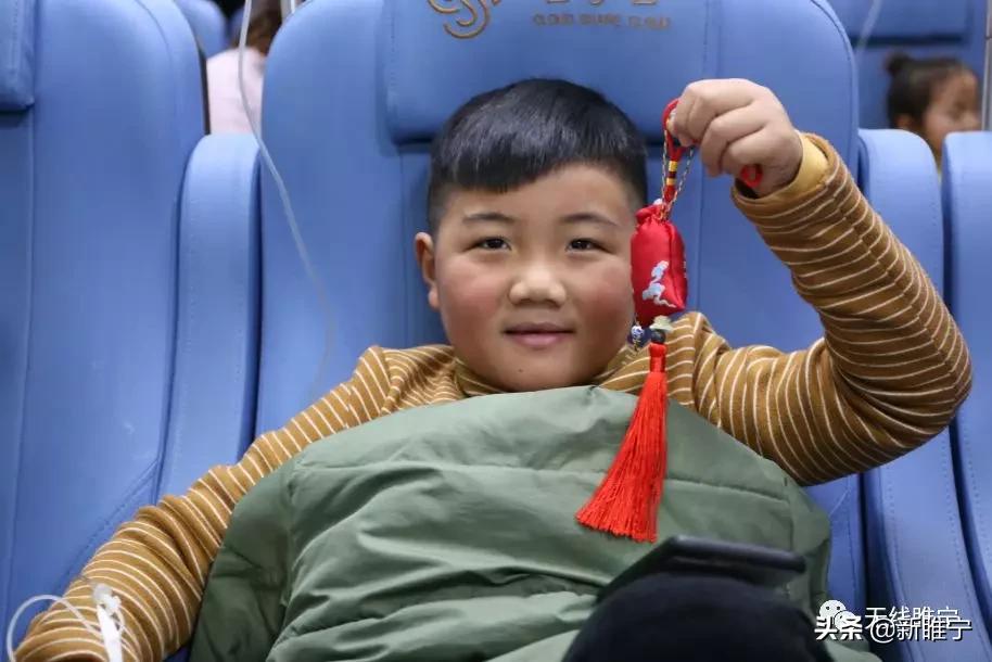 看病的孩子人手一个…睢宁这家医院的操作太暖心了