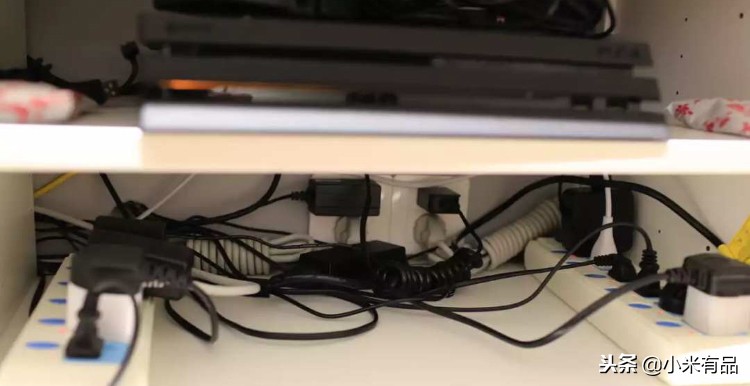 如何选择一款适合自己的家具,现代轻奢家具的特点以及如何选择