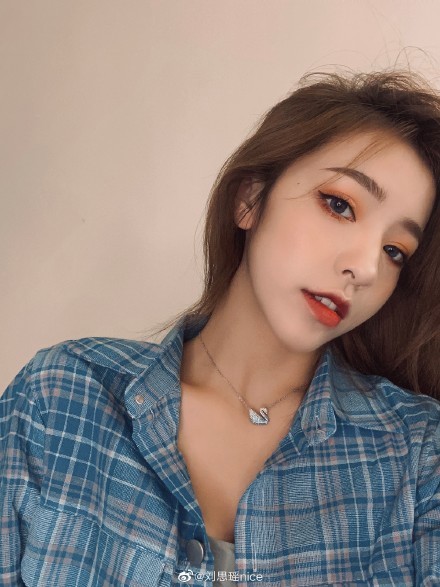 刘思瑶吐槽撒野掉了多少粉,刘思瑶回应撒野直播视频回放