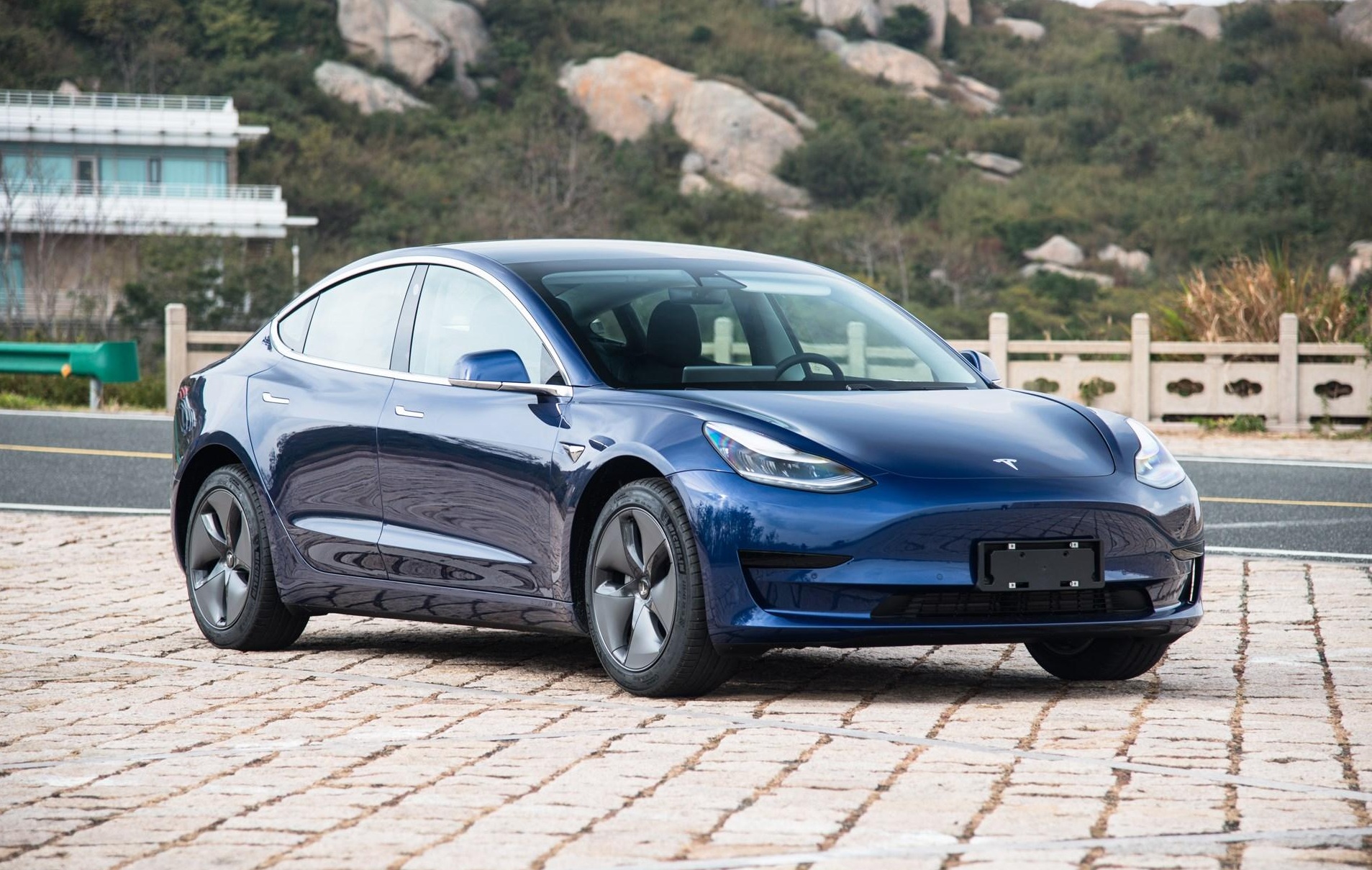 Model3卖25万，就比汉ev更香？