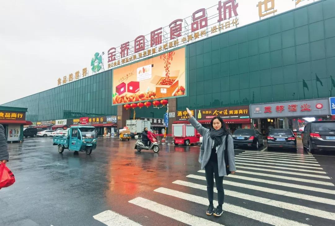 直端零食店“老巢”！好逛到两只手都拿不下