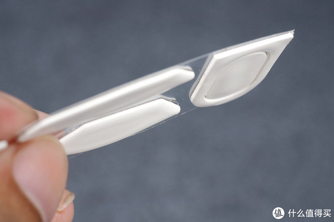 xtrfym4和xtrfym42区别,xtrfym4鼠标适合多大的手