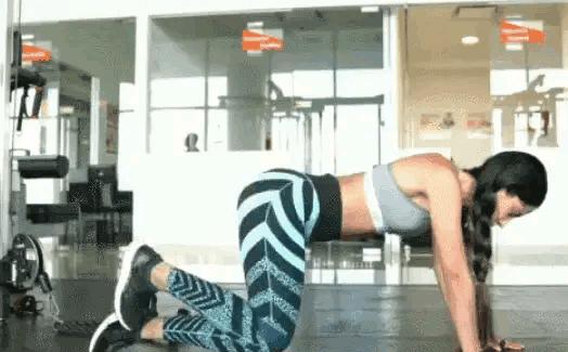 意大利最美女记者,意大利女记者身材