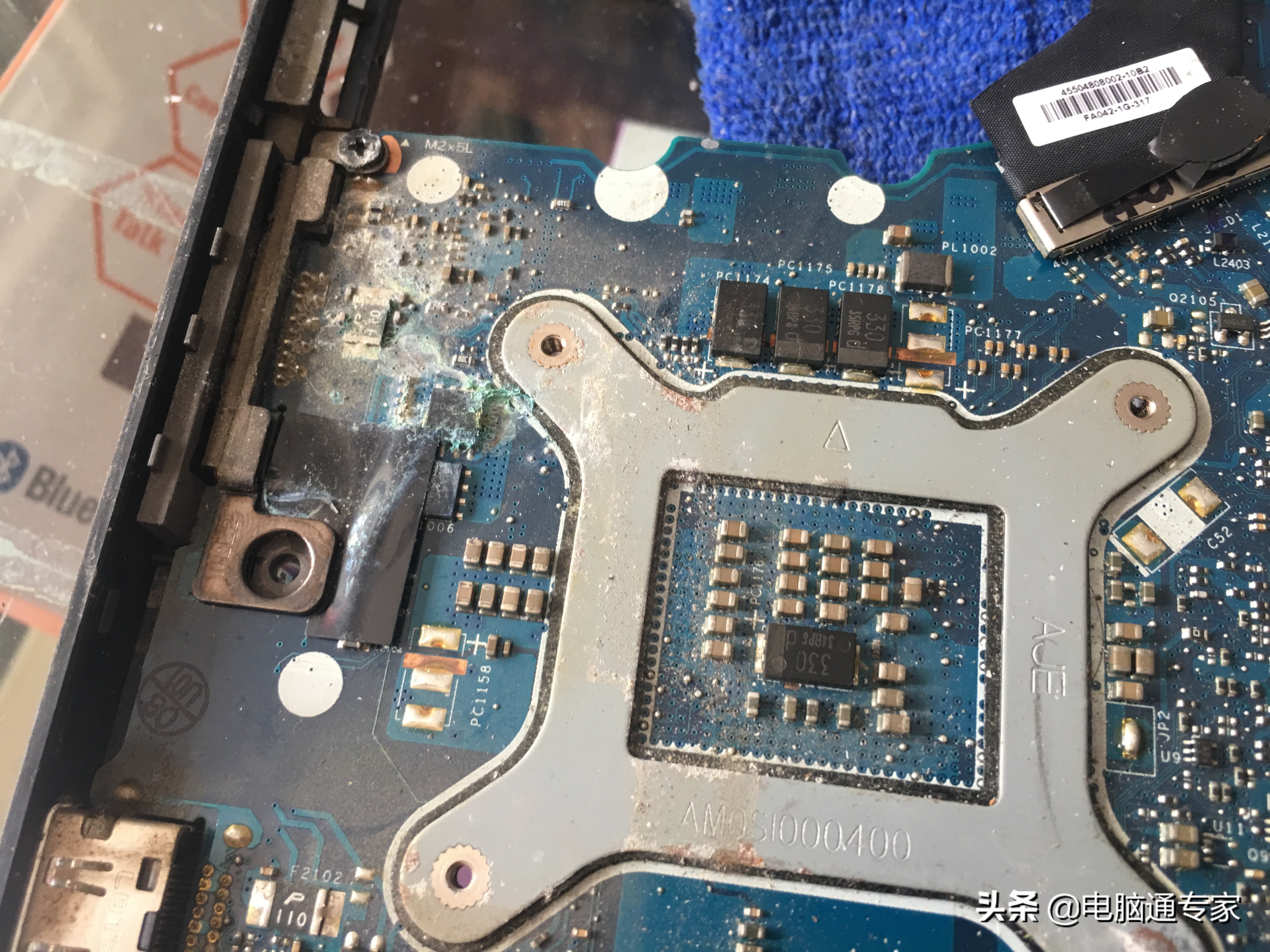 电脑进水了怎么办开机自动修复,电脑不小心进水了维修视频