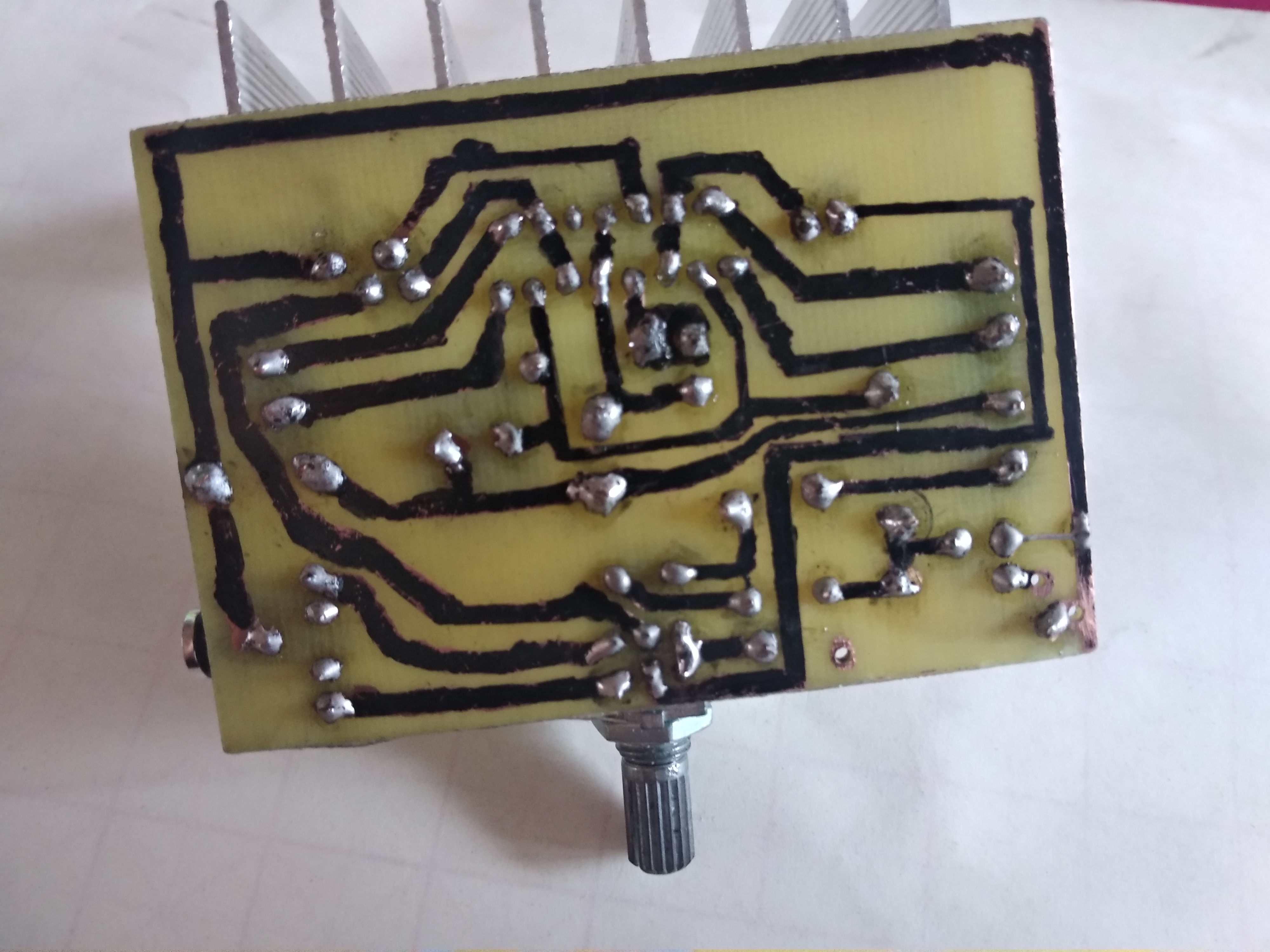 tda7377功放电路图,自制tda7377功放破音