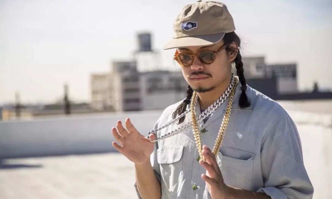 欧阳娜娜同款潮流品牌,欧阳娜娜同款联名卫衣